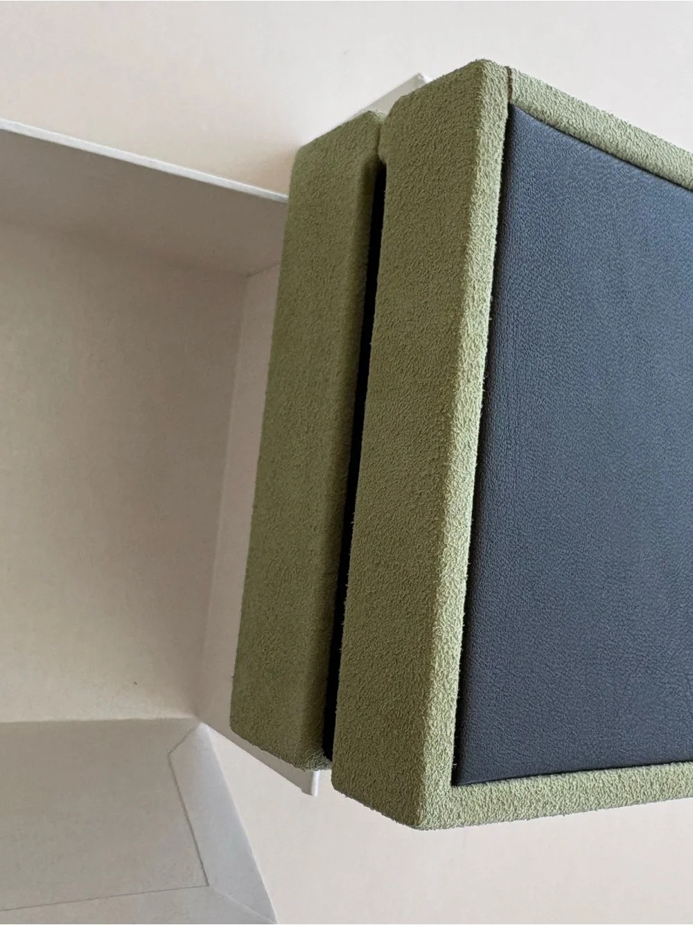 Van Cleef & Arpels Earrings Jewelry Box